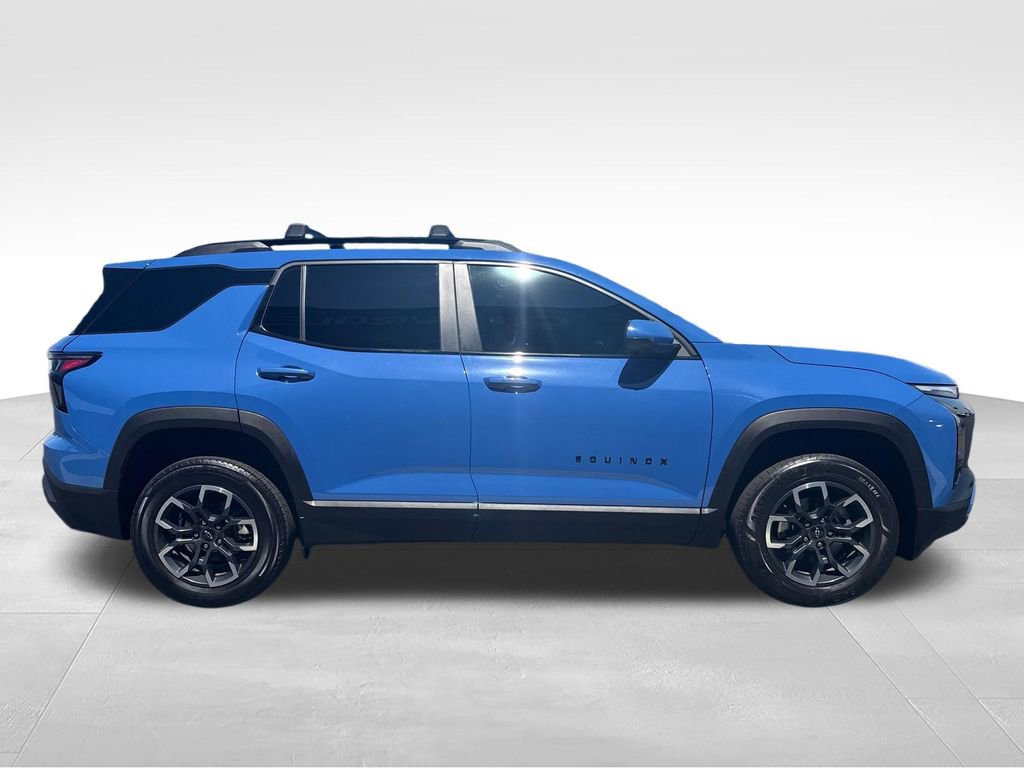 Used 2025 Chevrolet Equinox ACTIV w/ Safety and Technology Package FWD image 7