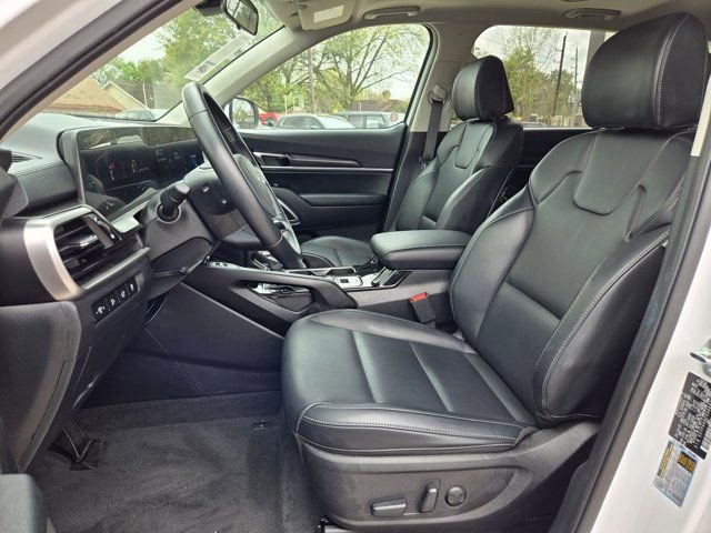 Used 2025 Kia Telluride S image 24