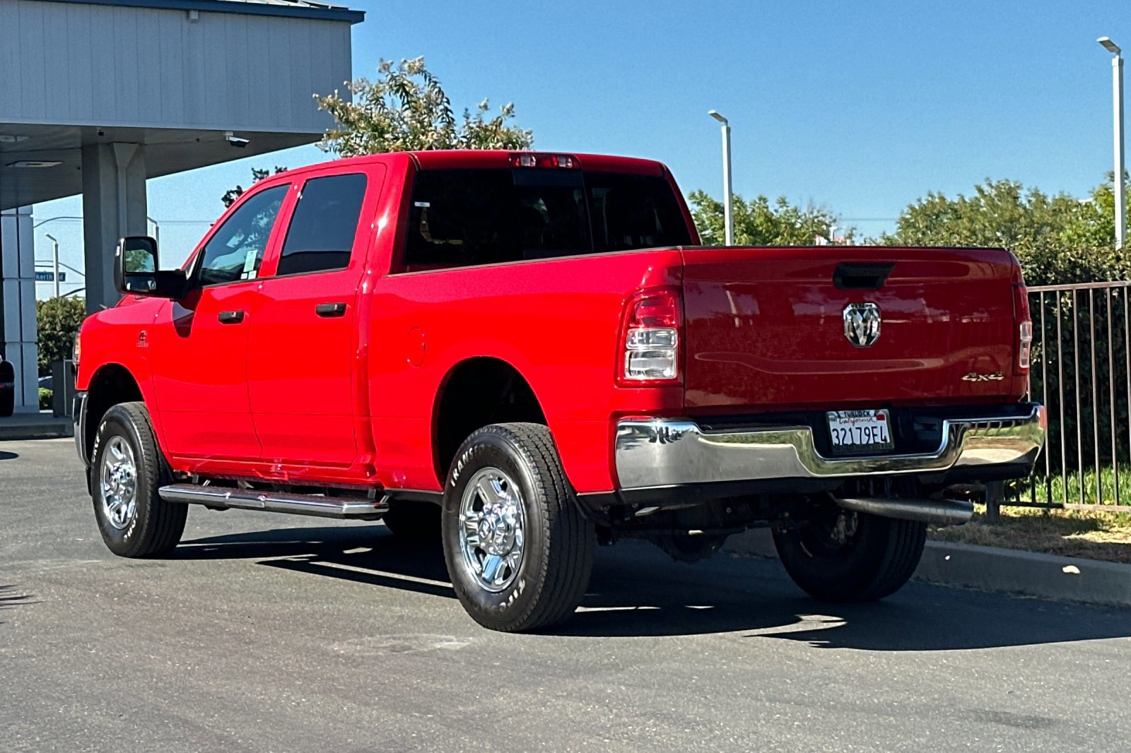 Used 2024 RAM 2500 Tradesman w/ Chrome Appearance Group image 6