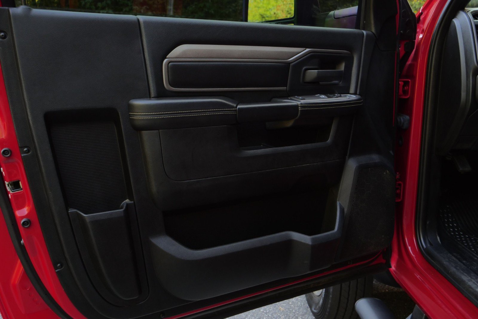 Used 2023 RAM 5500 Tradesman AWD/4WD image 18