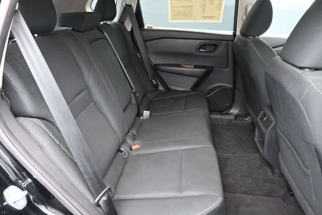 Used 2024 Nissan Rogue S AWD/4WD image 28