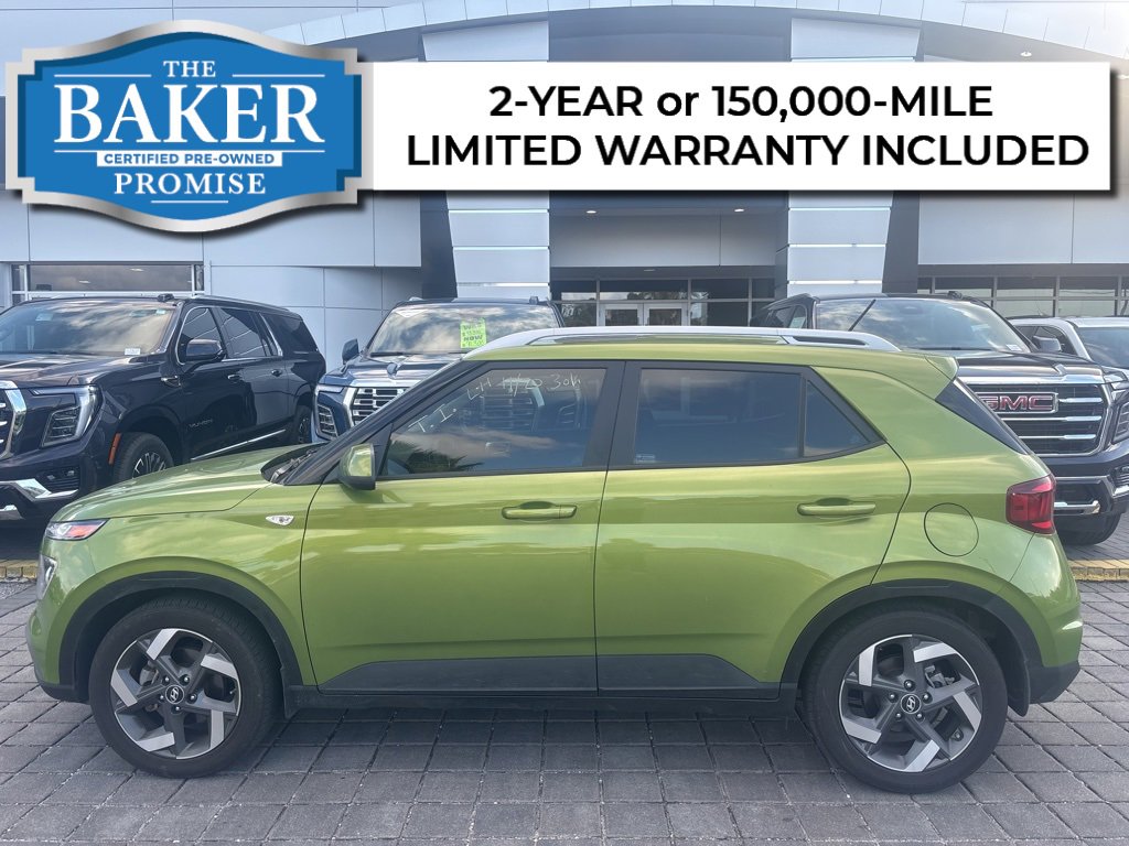 Used 2023 Hyundai Venue SEL image 1