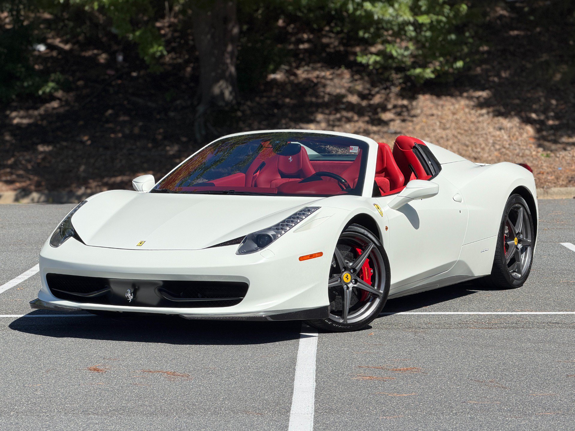 Used 2015 Ferrari 458 Spider RWD image 1