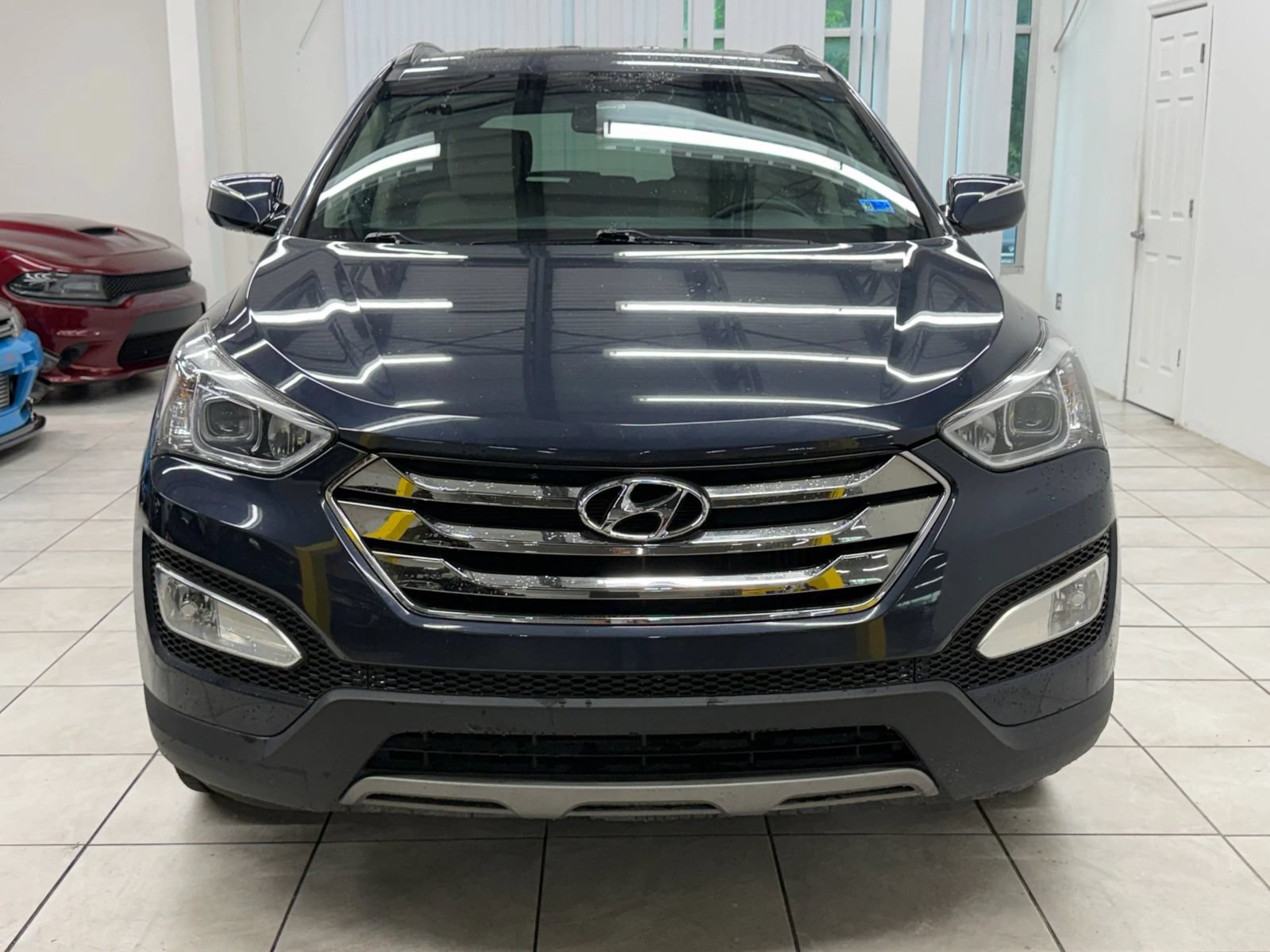 Used 2014 Hyundai Santa Fe Sport 2.0T w/ Navigation Package 06 FWD image 2