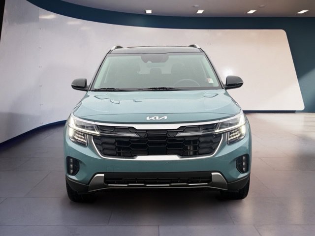 Used 2025 Kia Seltos SX AWD/4WD image 8