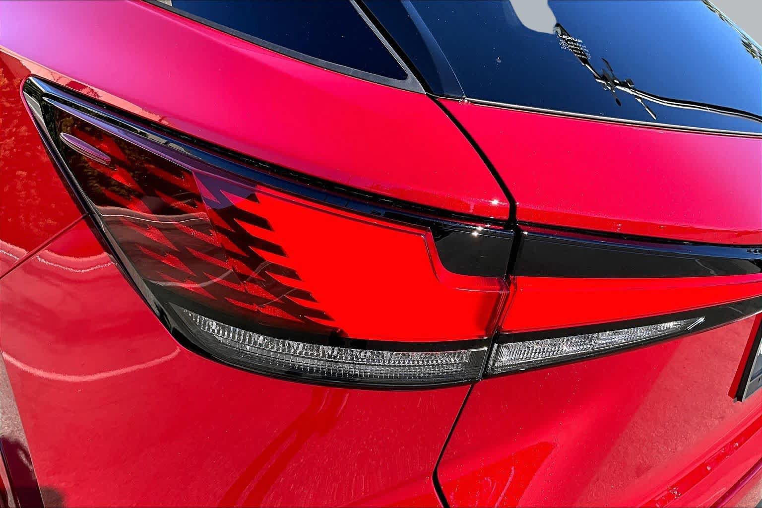 New 2026 Lexus RX 450h AWD image 12