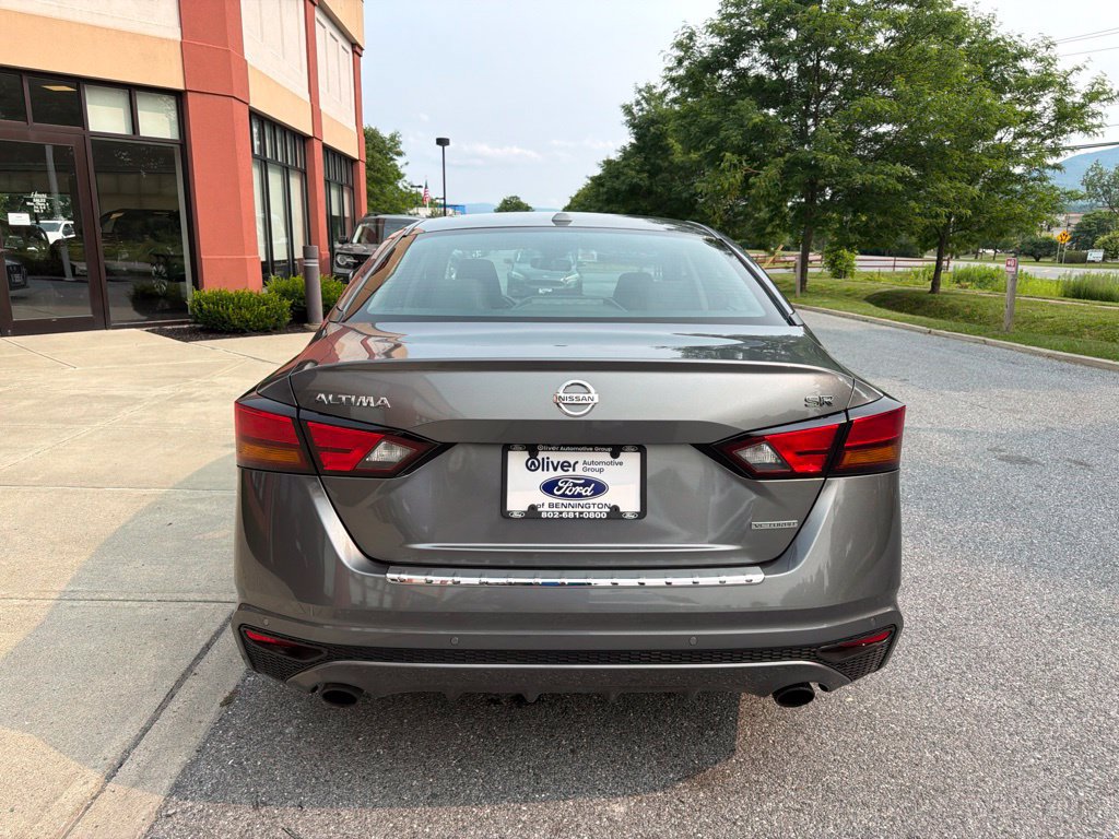 Used 2022 Nissan Altima 2.0 SR FWD image 6