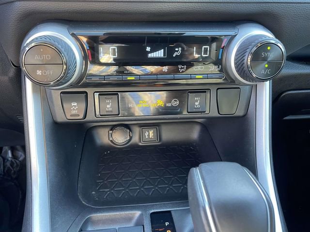 Used 2023 Toyota RAV4 SE w/ Convenience Package AWD/4WD image 28