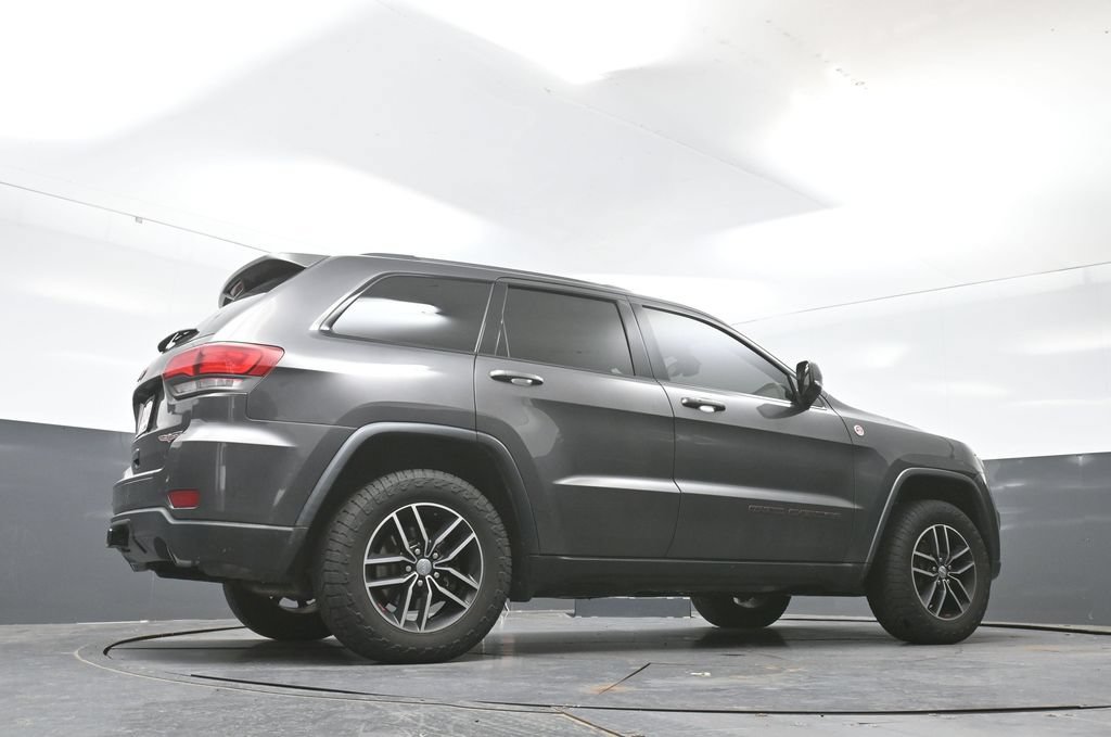 Used 2017 Jeep Grand Cherokee Trailhawk AWD/4WD image 24