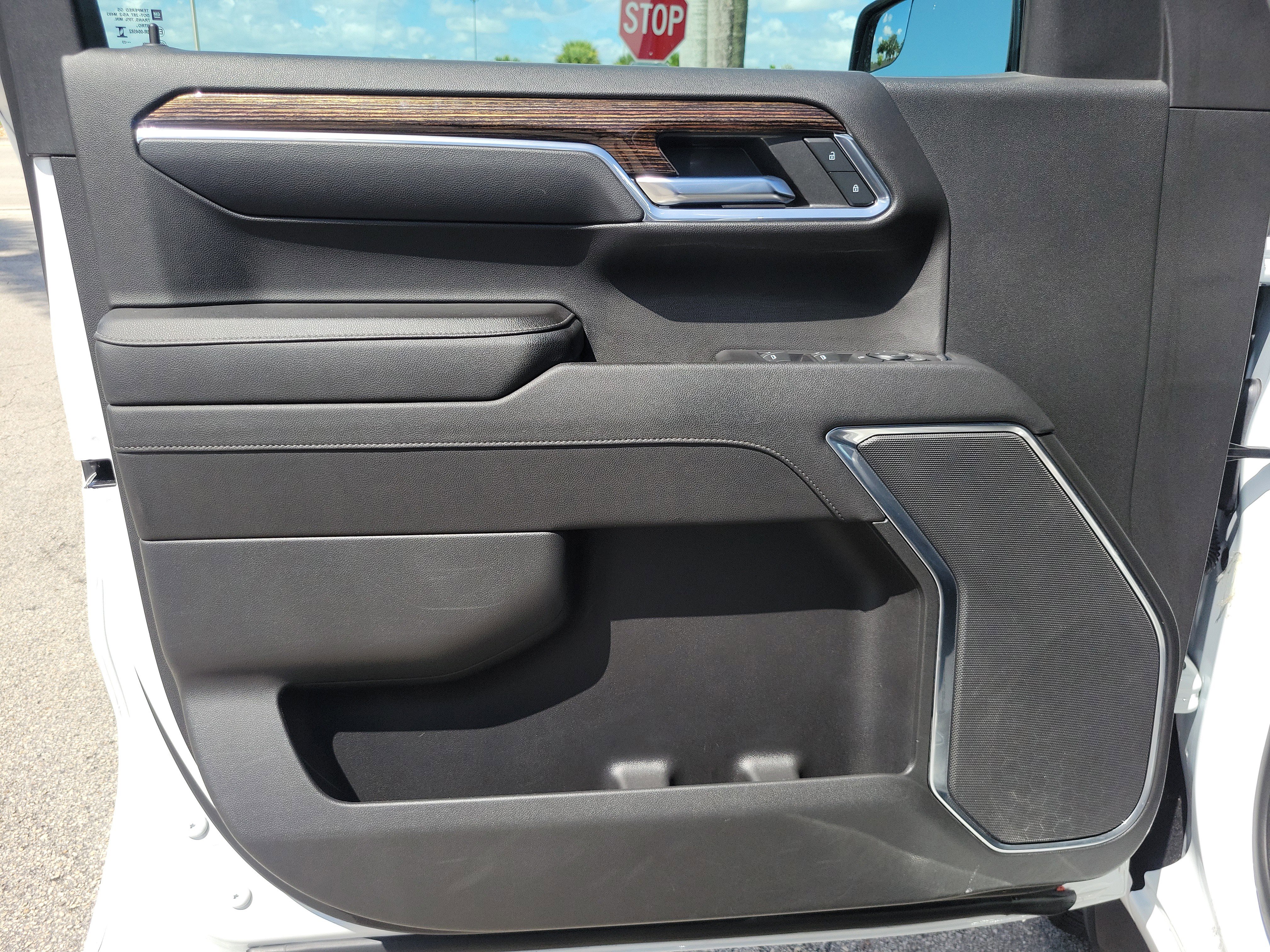 Used 2023 GMC Sierra 1500 Elevation image 23