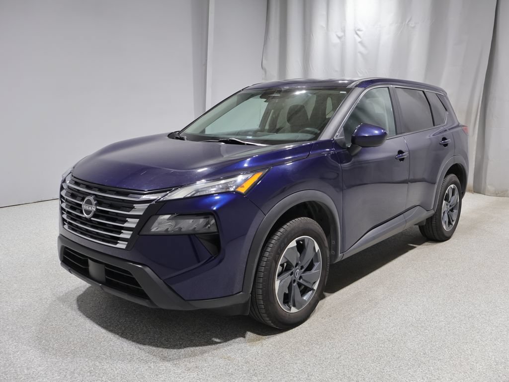 Used 2024 Nissan Rogue SV AWD/4WD image 5