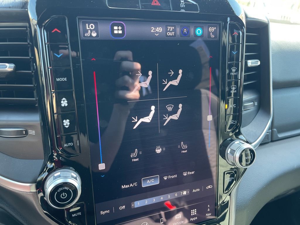 New 2025 RAM 2500 Big Horn AWD/4WD image 9