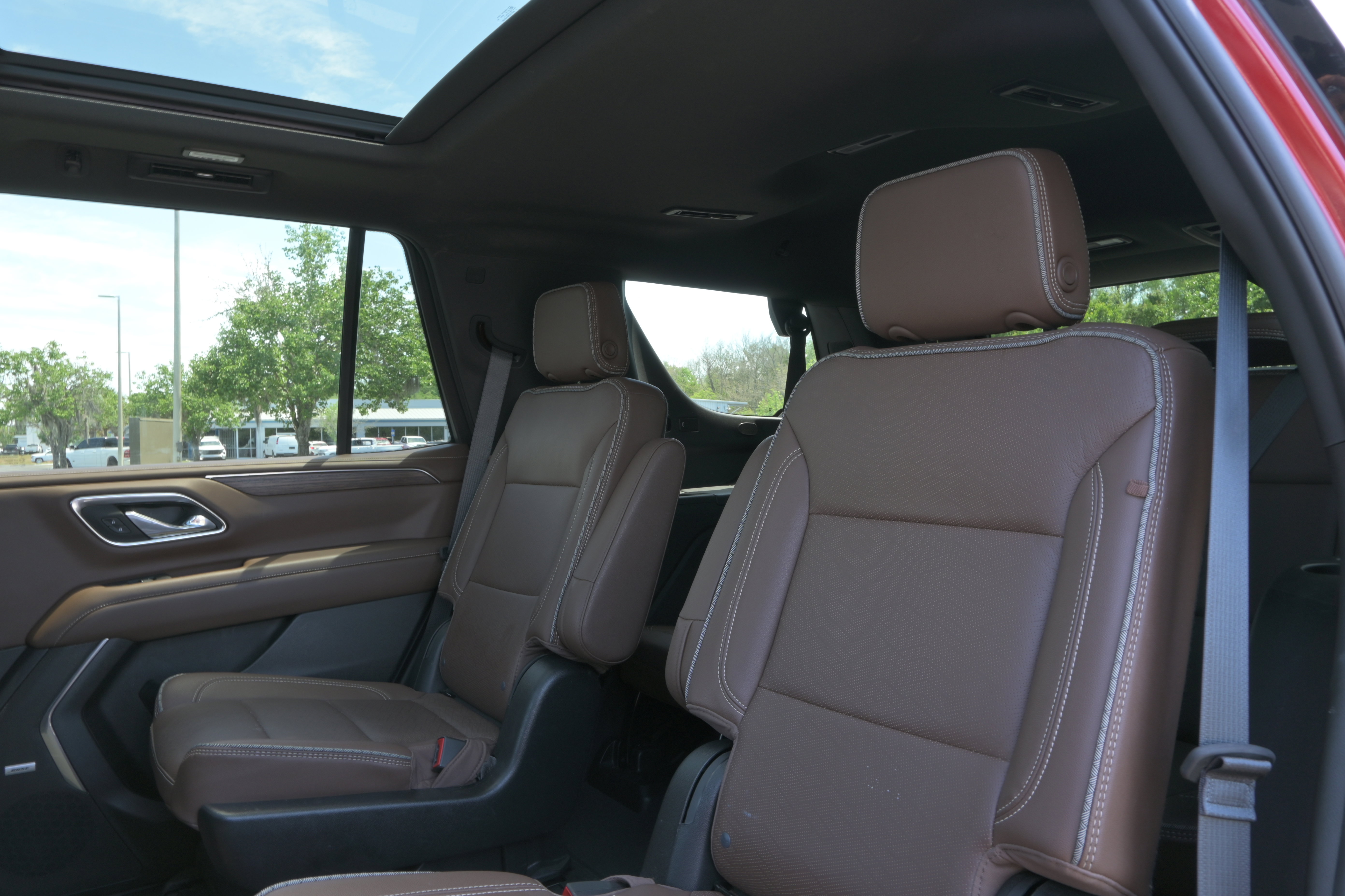 Used 2023 Chevrolet Tahoe High Country w/ Advanced Technology Package AWD/4WD image 10