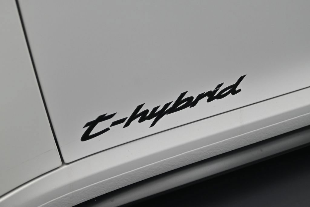 Certified 2026 Porsche 911 Carrera 4 GTS AWD/4WD image 43