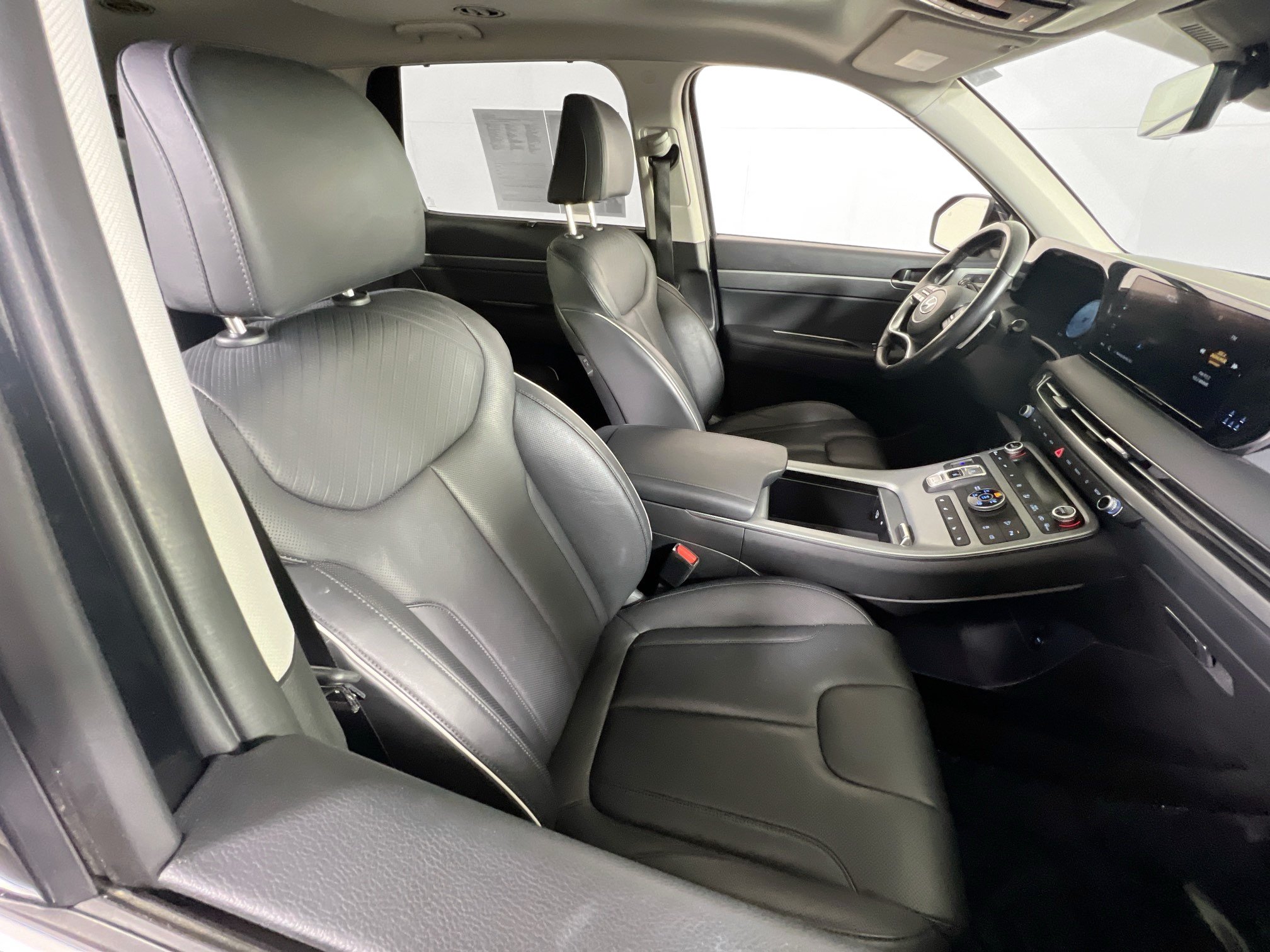 Used 2023 Hyundai Palisade SEL w/ Premium Package AWD/4WD image 29