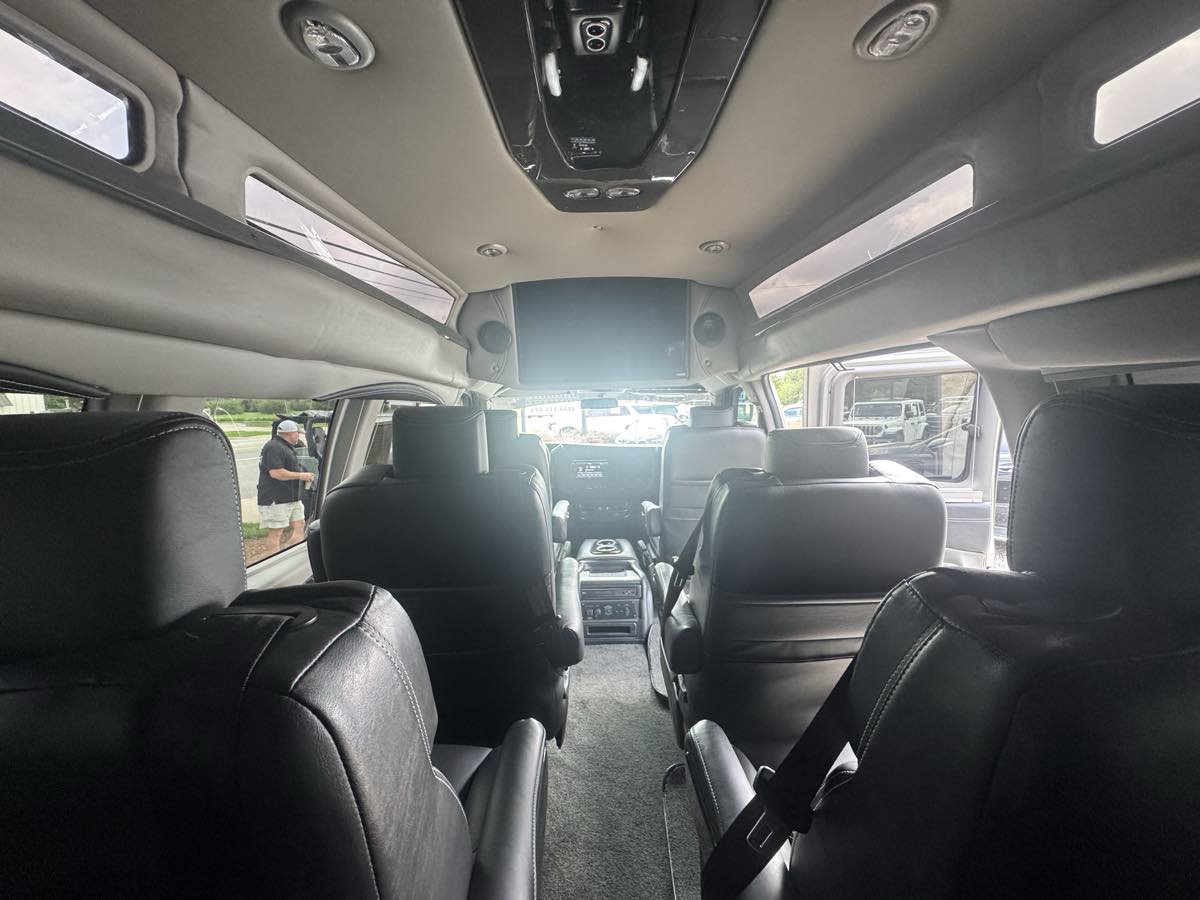 Used 2022 Chevrolet Express 2500 Extended w/ Enhanced Convenience Package RWD image 12