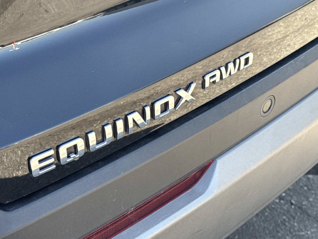 Used 2025 Chevrolet Equinox LT AWD/4WD image 6