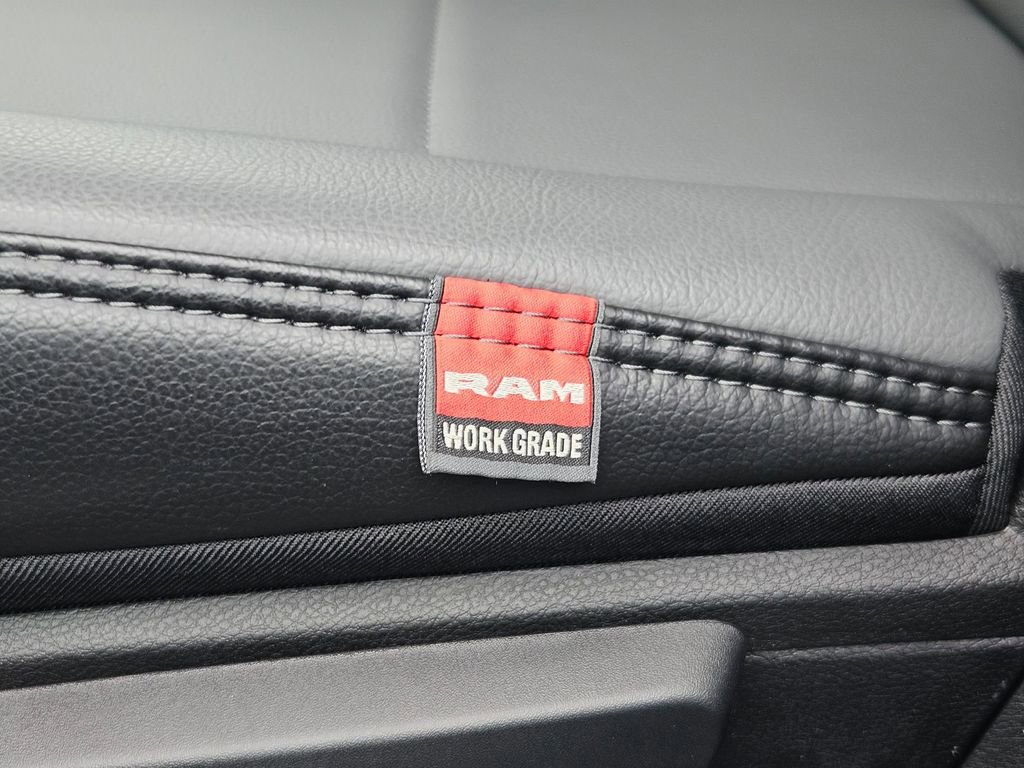 New 2026 RAM 5500 Tradesman AWD/4WD image 33