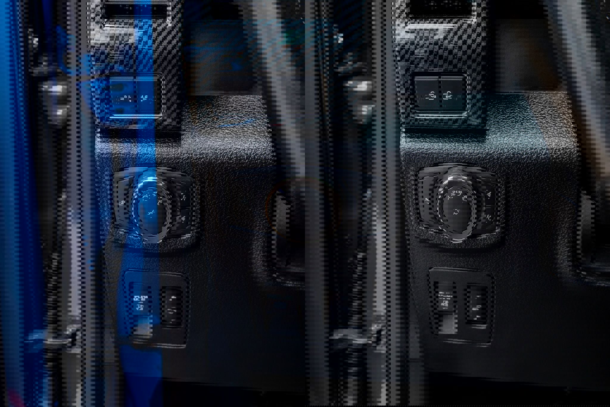 Used 2019 Ford F150 Raptor w/ Equipment Group 802A Luxury AWD/4WD image 21