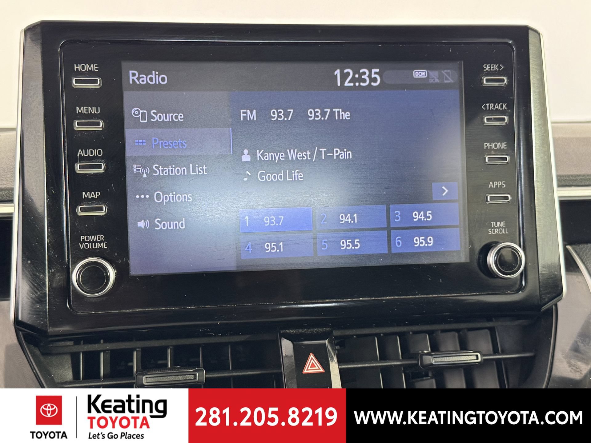 Used 2020 Toyota Corolla LE FWD image 23