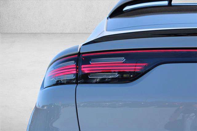 Used 2023 Porsche Cayenne Turbo AWD/4WD image 11