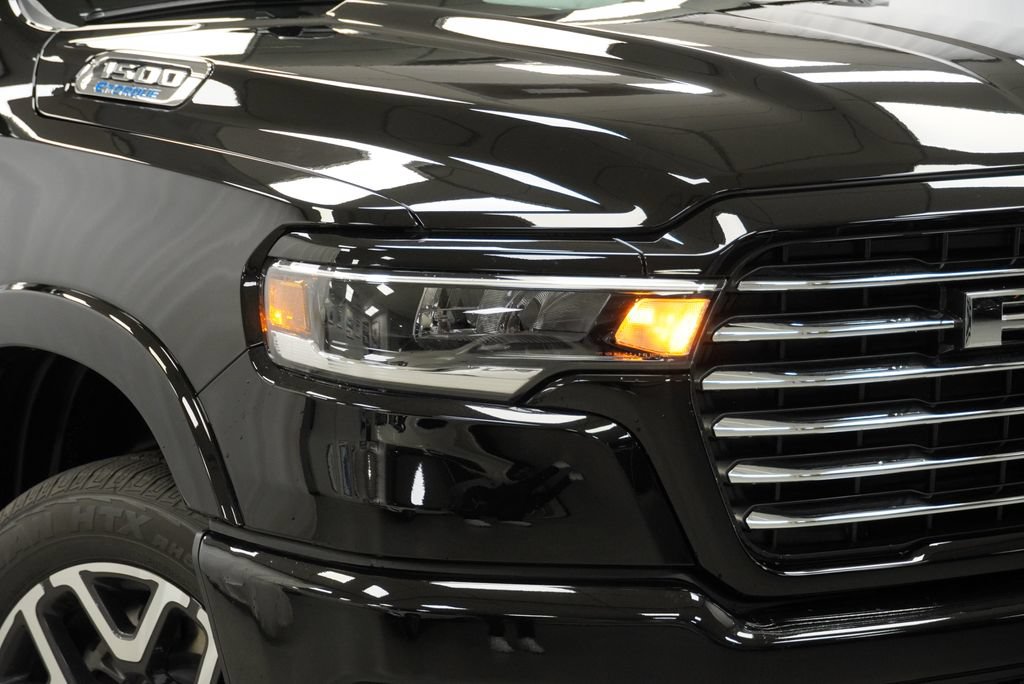 New 2027 RAM 1500 Laramie w/ Laramie Preferred Package AWD/4WD image 5