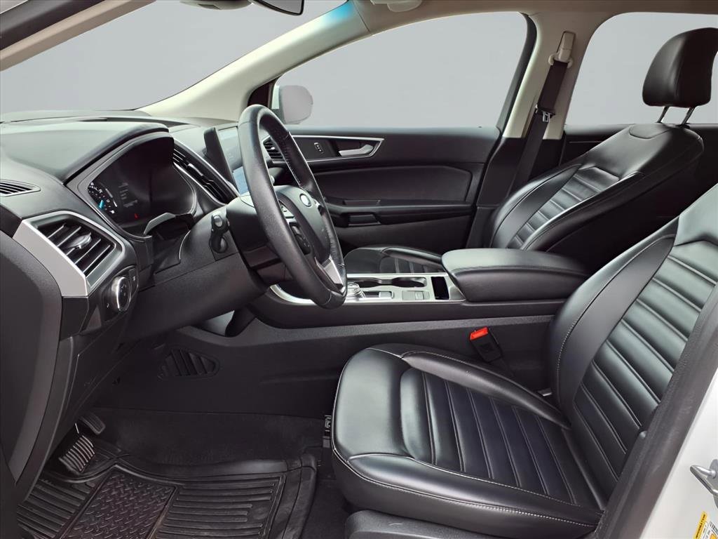 Used 2024 Ford Edge SEL image 11