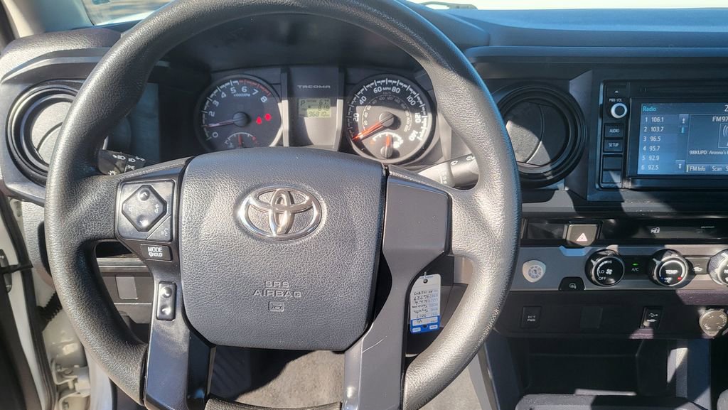 Used 2017 Toyota Tacoma SR image 28