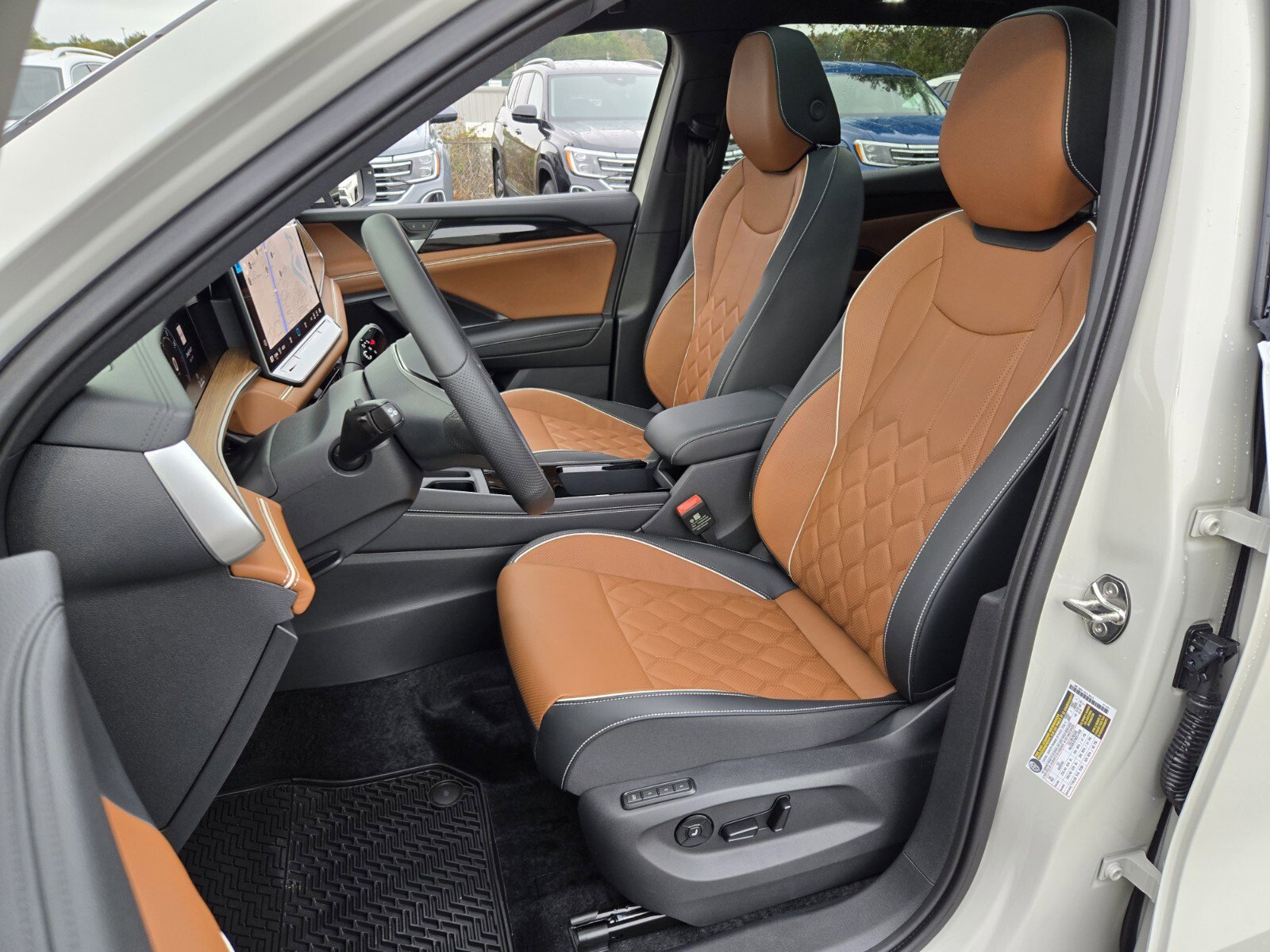 New 2026 Volkswagen Tiguan SEL R-Line image 5