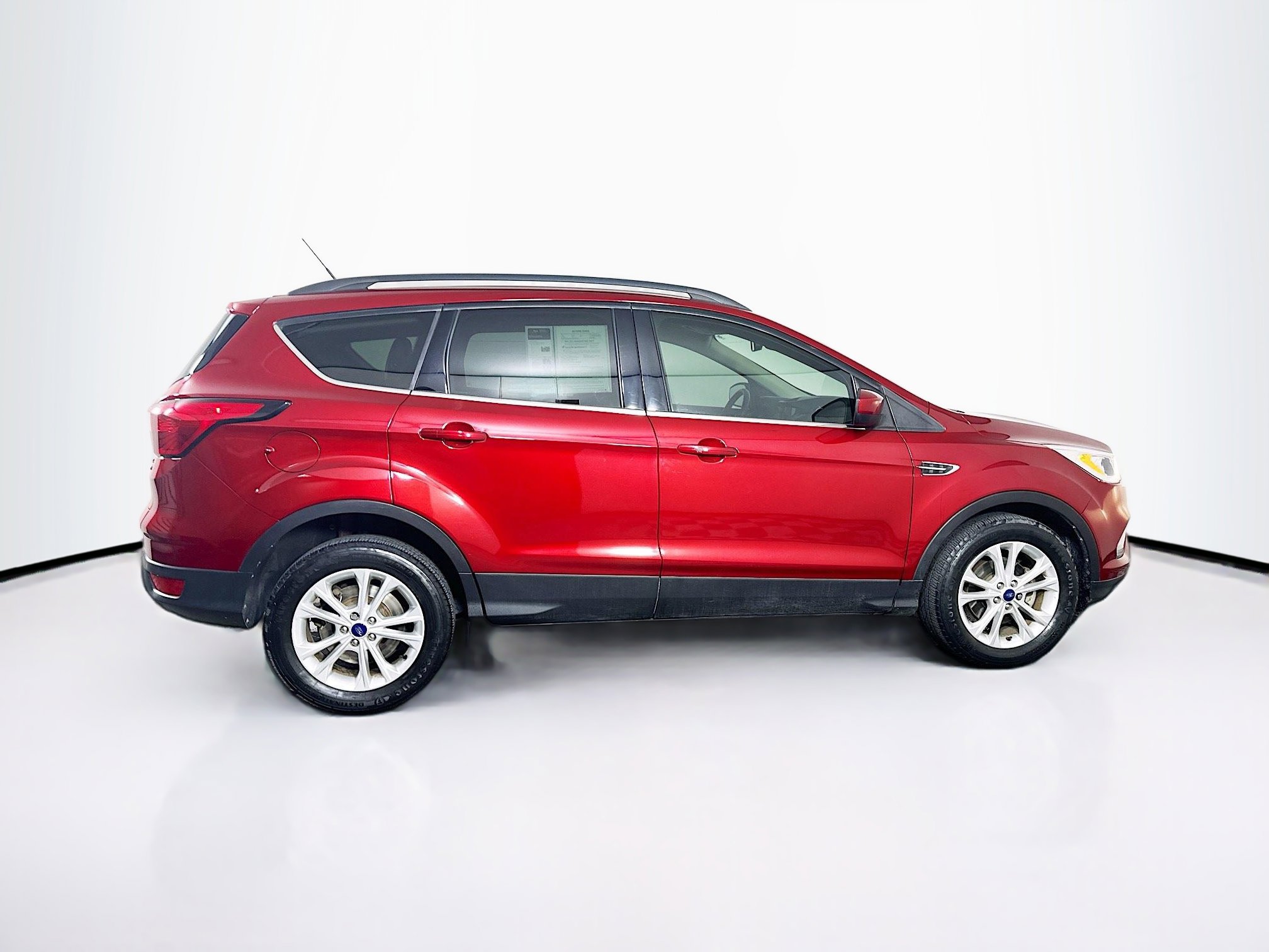 Used 2019 Ford Escape SEL FWD image 10