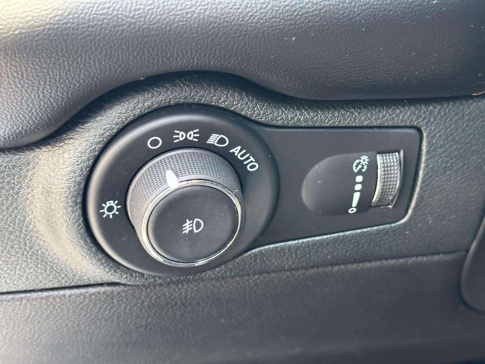 Used 2023 Dodge Durango R/T AWD/4WD image 24