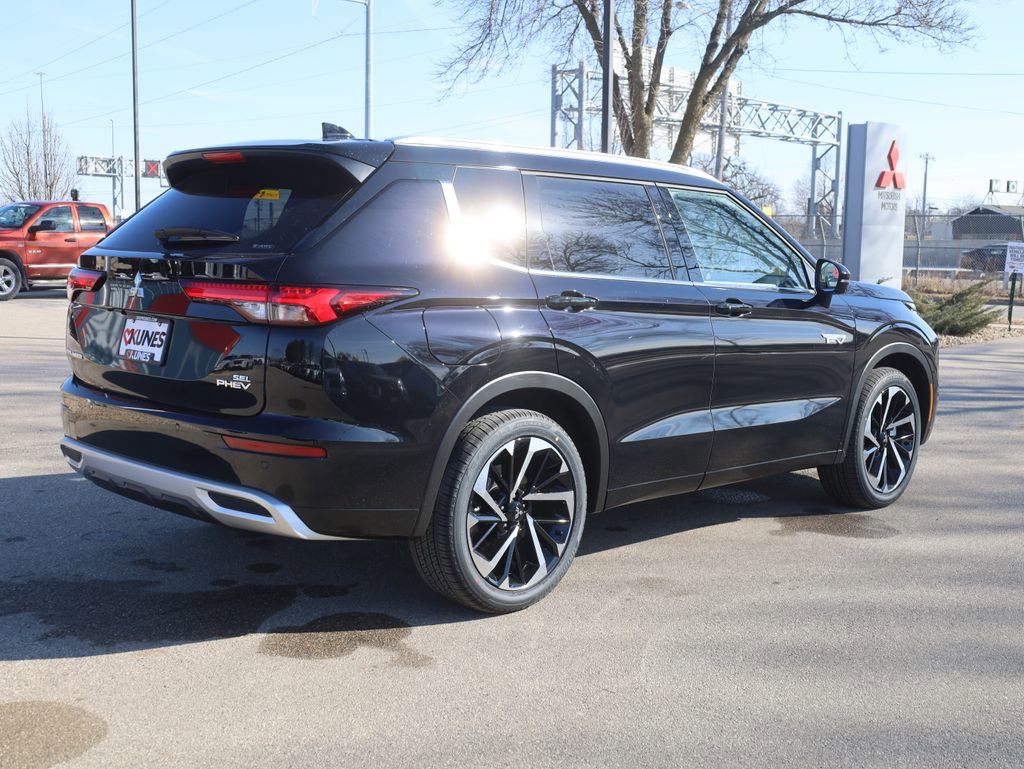 New 2025 Mitsubishi Outlander SEL image 10