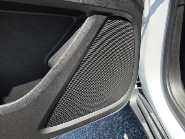 Used 2023 Chevrolet Traverse LT FWD image 22