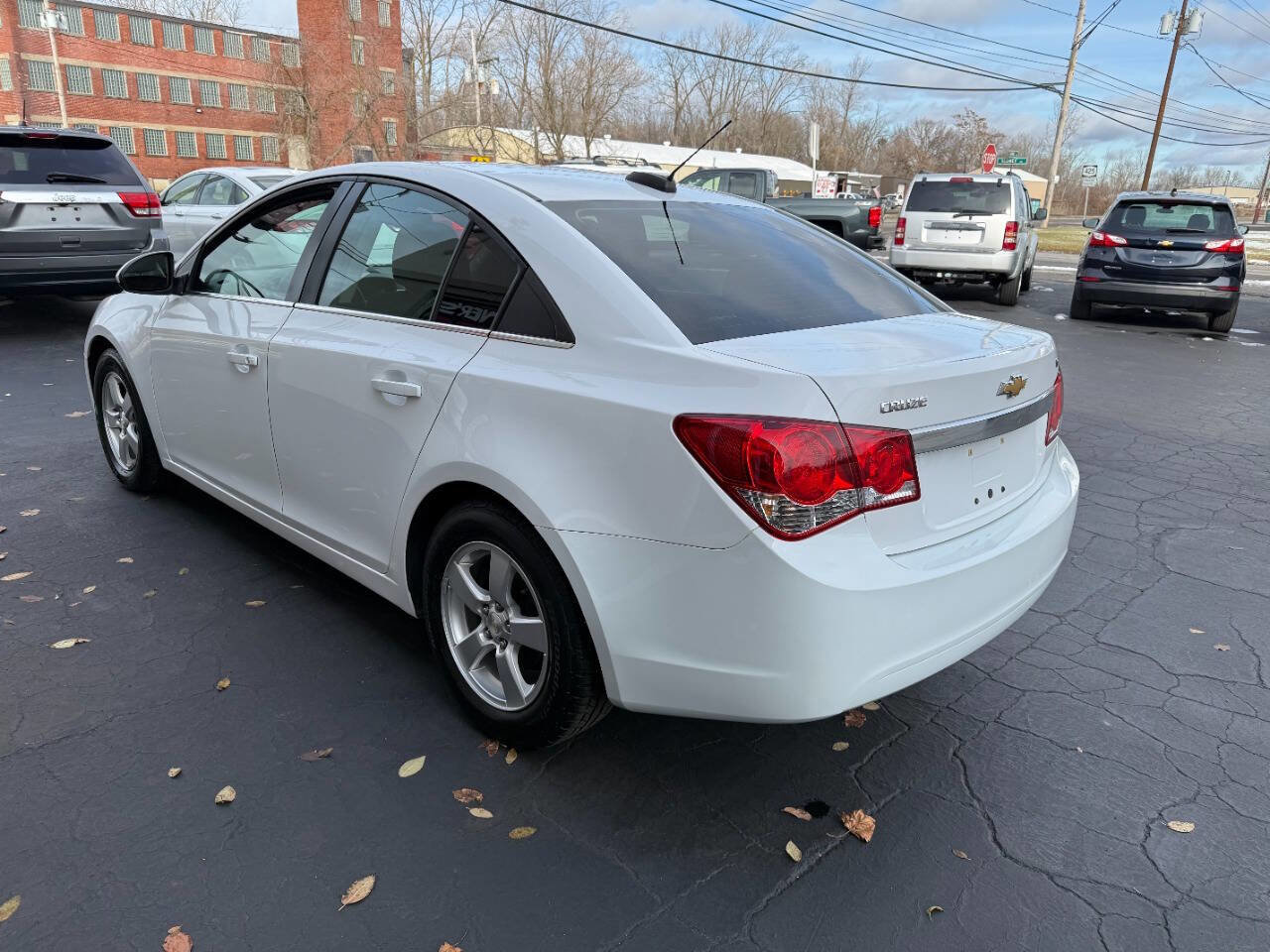 Used 2016 Chevrolet Cruze LT image 4