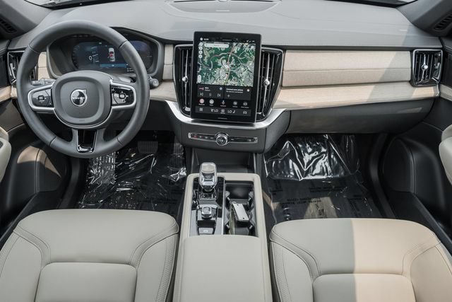New 2026 Volvo XC90 T8 Plus w/ Protection Package Premier AWD/4WD image 20