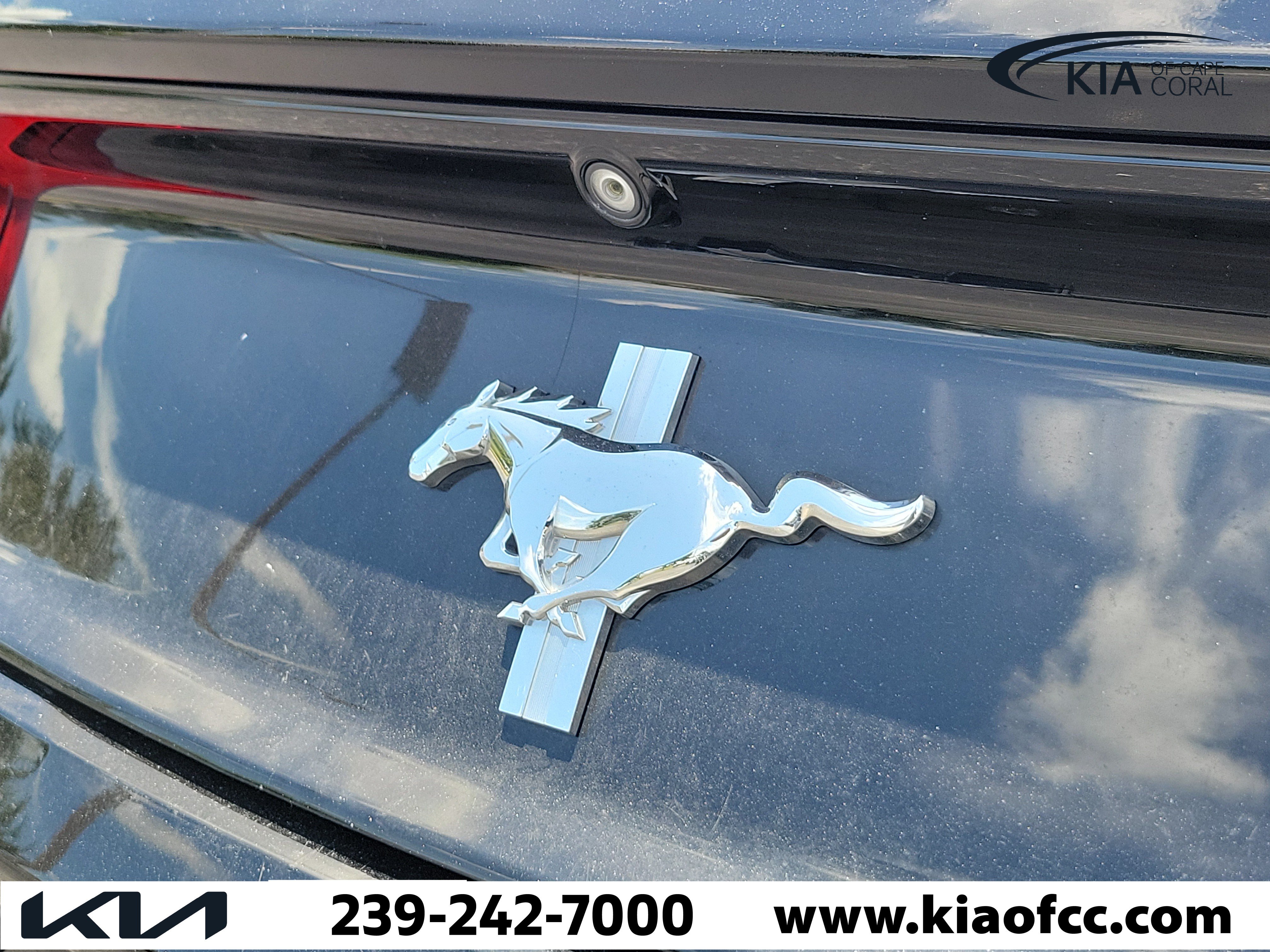 Used 2017 Ford Mustang Coupe RWD image 10