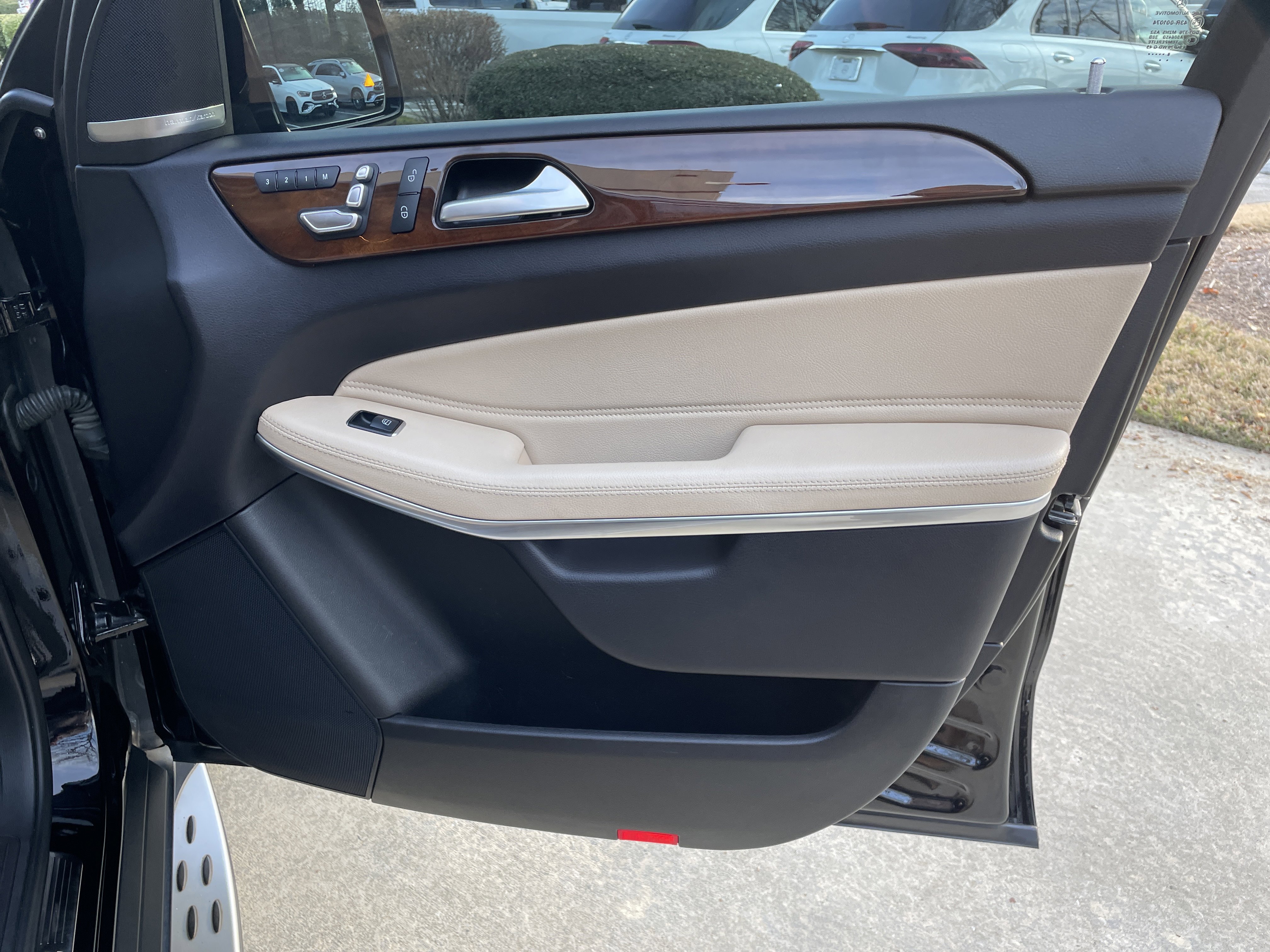 Used 2019 Mercedes-Benz GLS 550 GLS 550 4MATIC SUV image 49