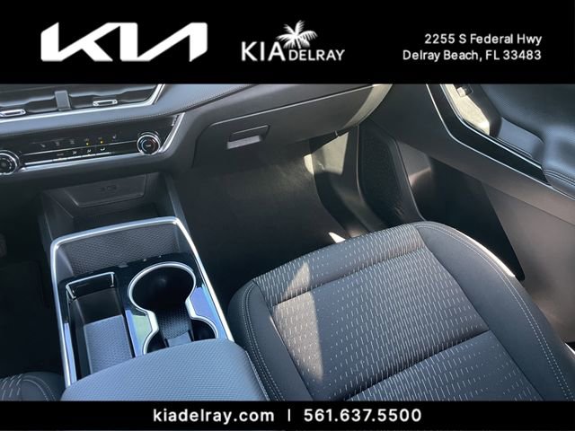 Used 2025 Chevrolet Equinox LT w/ Safety and Technology Package image 14