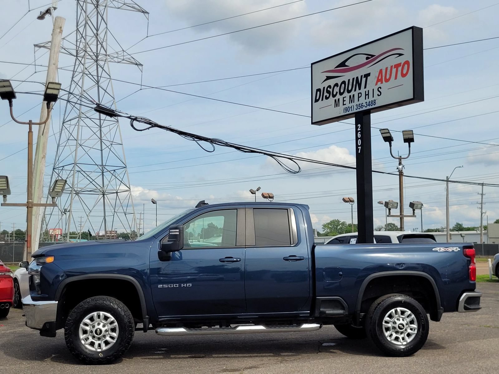 Used 2022 Chevrolet Silverado 2500 LT w/ Convenience Package AWD/4WD image 9