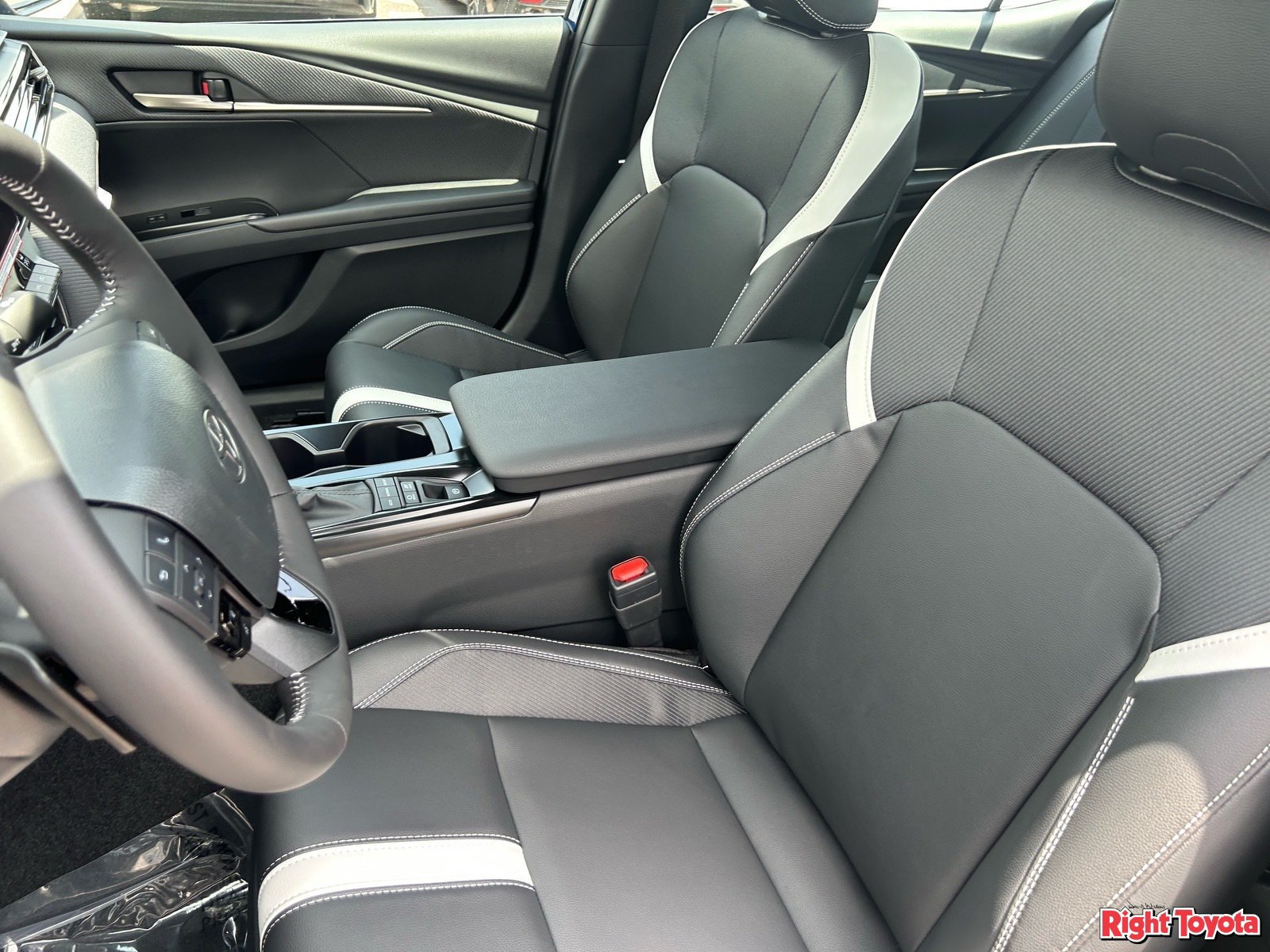 New 2026 Toyota Camry SE FWD image 19