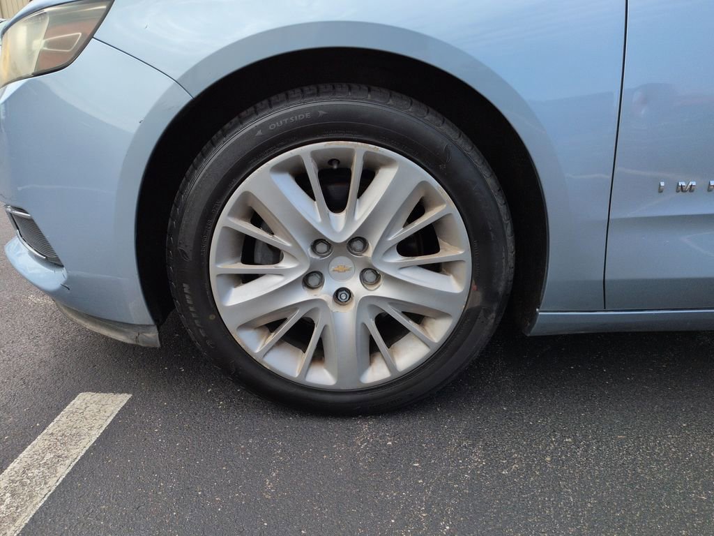 Used 2015 Chevrolet Impala LS FWD image 27