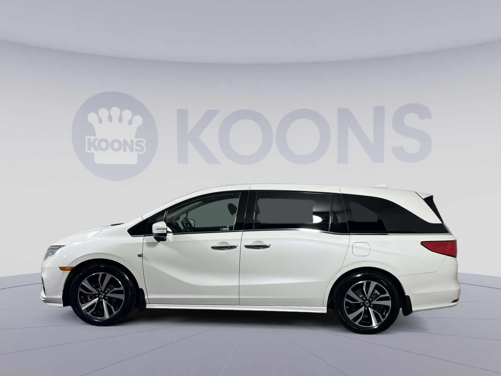 Used 2019 Honda Odyssey Elite image 2