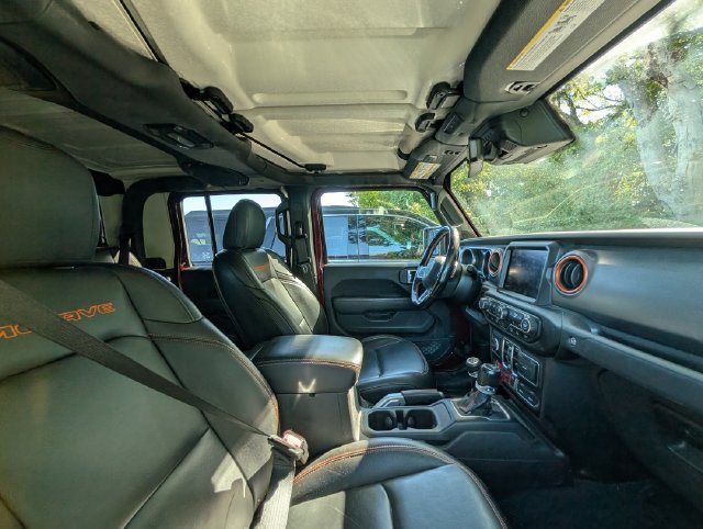 Used 2021 Jeep Gladiator Mojave AWD/4WD image 16
