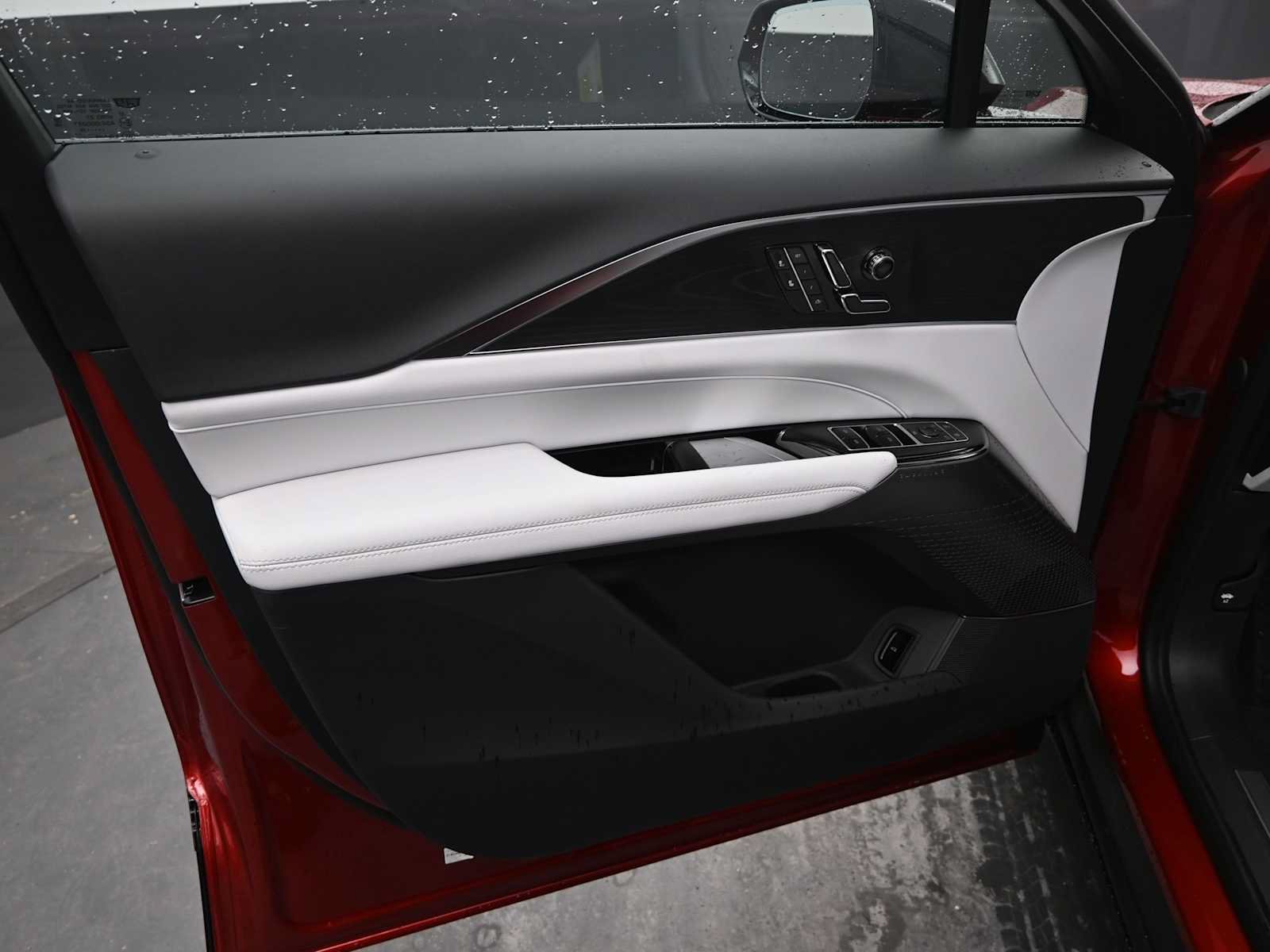 New 2025 Cadillac Lyriq Sport AWD/4WD image 19