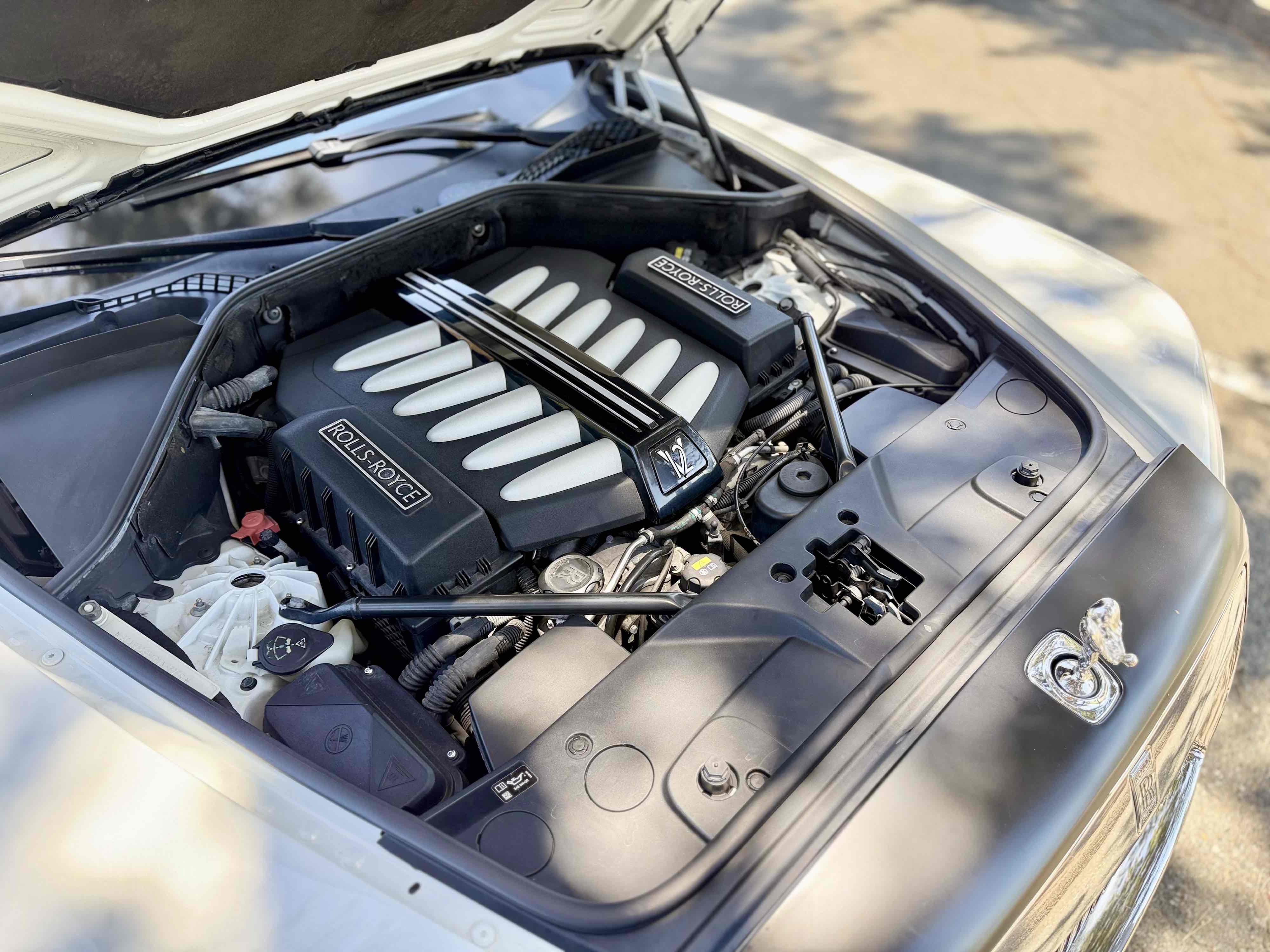 Used 2016 Rolls-Royce Ghost RWD image 45