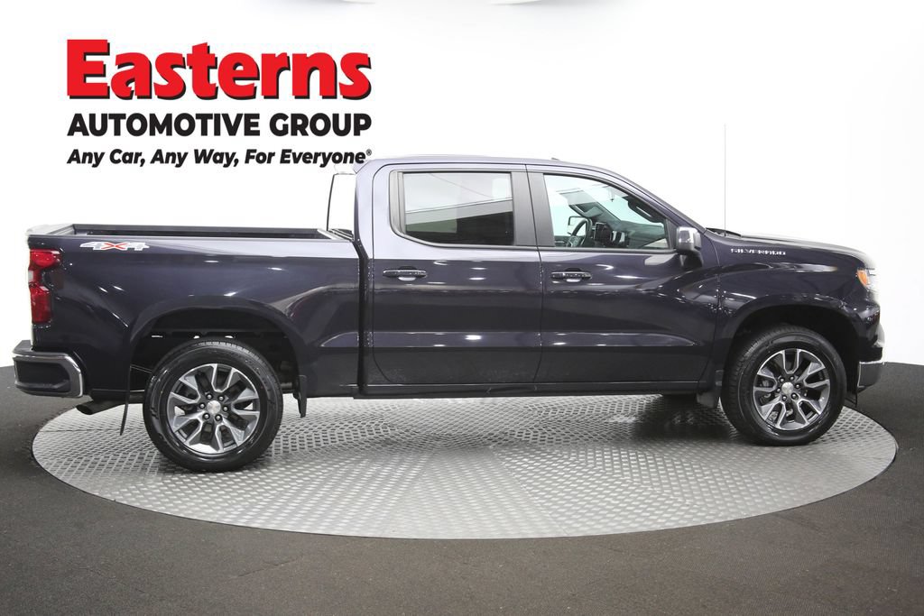 Used 2023 Chevrolet Silverado 1500 LT AWD/4WD image 46