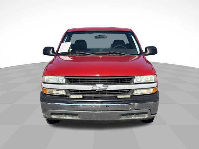 Used 2001 Chevrolet Silverado 1500 2WD Regular Cab w/ Firm Ride Suspension Pkg image 2