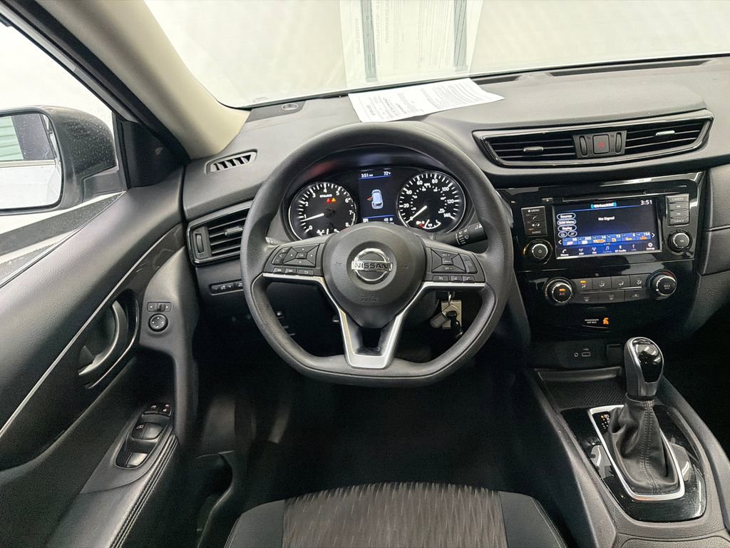 Used 2019 Nissan Rogue S image 22