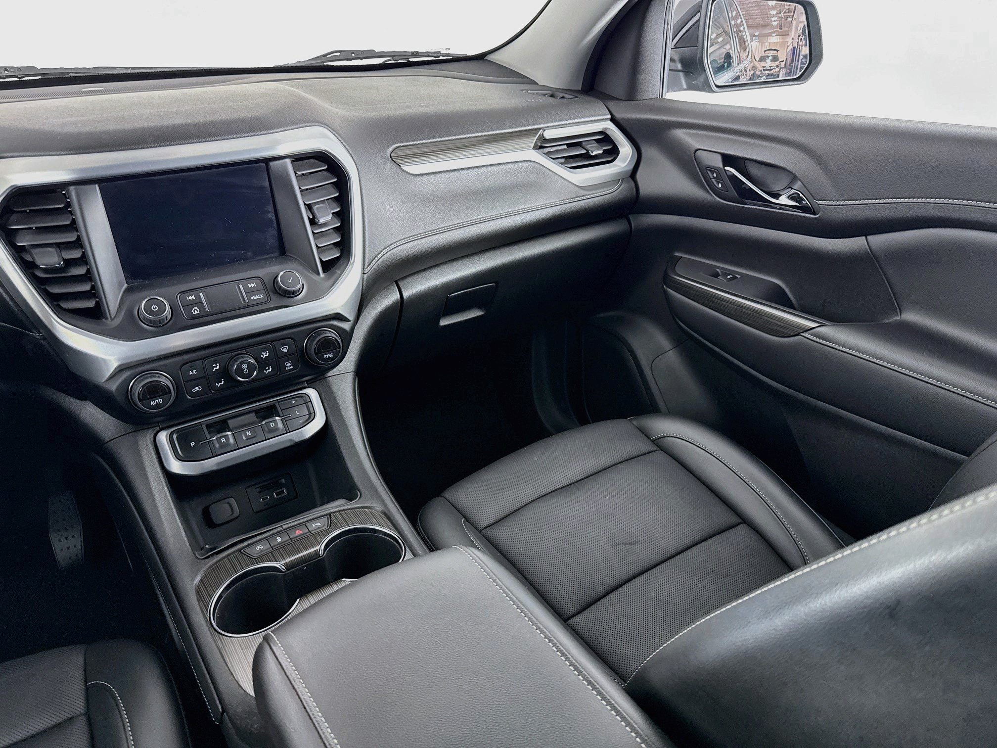 Used 2021 GMC Acadia SLT w/ Technology Package FWD image 23