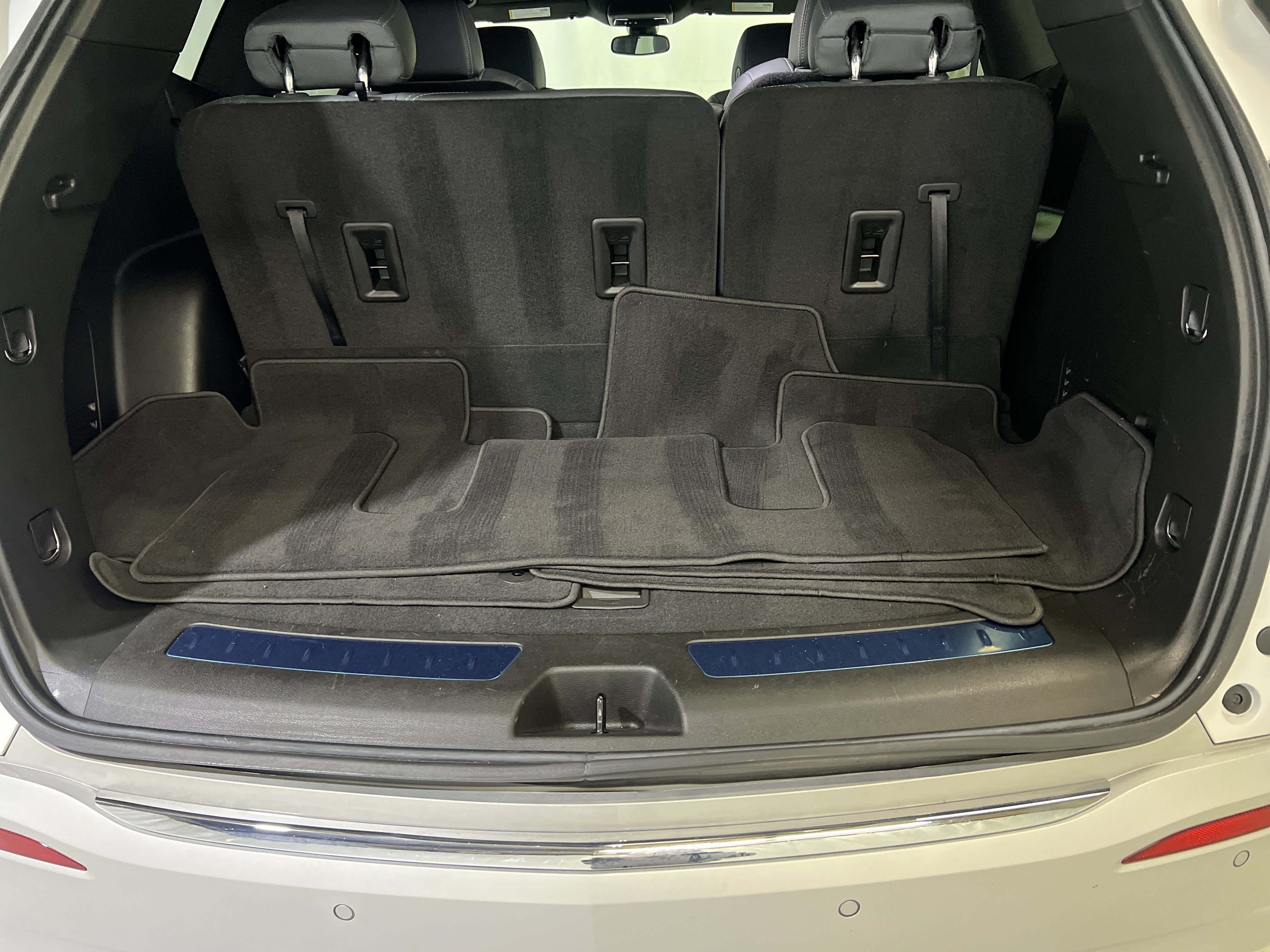 Certified 2023 Buick Enclave Essence w/ Experience Buick Package FWD image 14